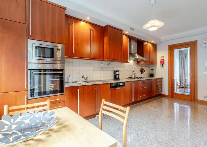 Luzia By Portugal Active